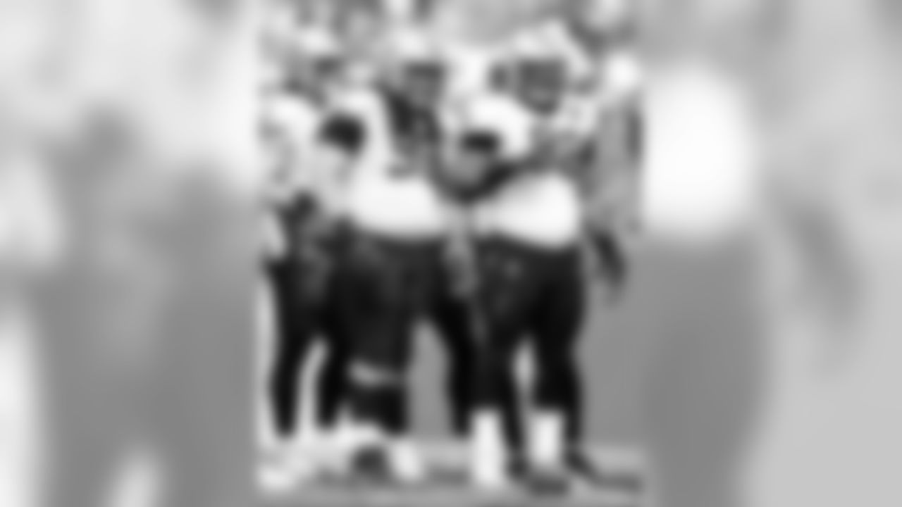 Saints 28 - Bucs 14 (W)
South Division Champions
New Orleans Saints 2018 Season
Michael C. Hebert