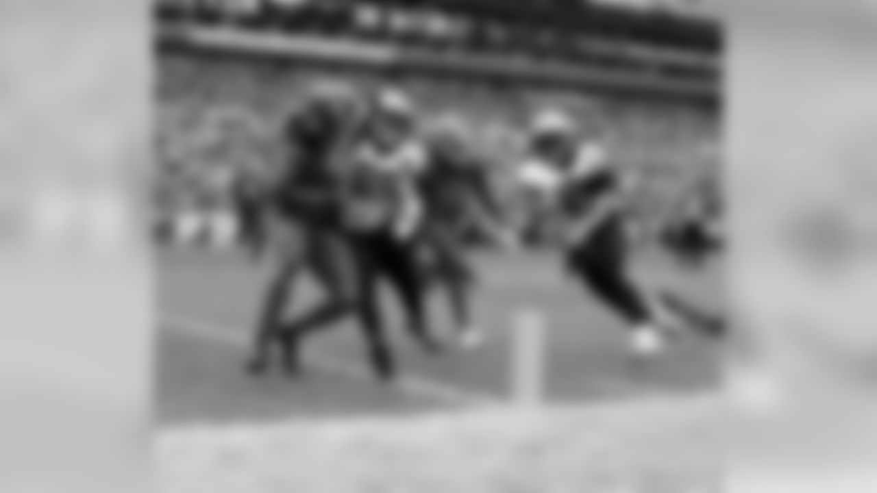 Saints 28 - Bucs 14 (W)
South Division Champions
New Orleans Saints 2018 Season
Michael C. Hebert