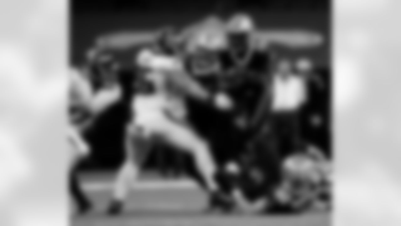 Game action photos from the New Orleans Saints vs. Atlanta Falcons matchup in Week 11 of the 2020 NFL season.
