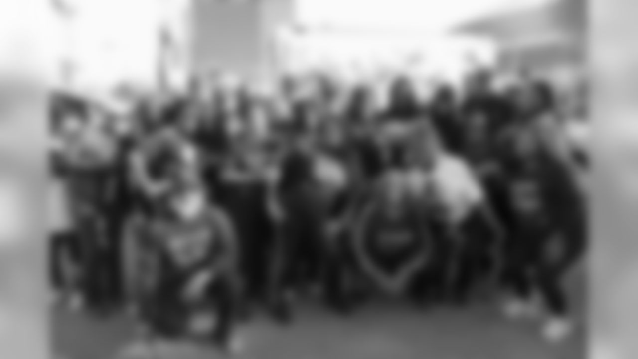 Gallery-Fans-2560-1440-0126