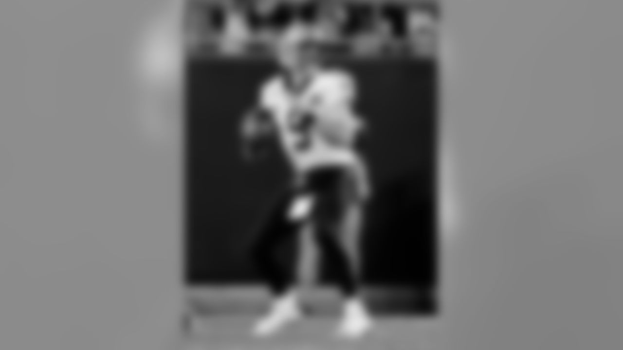 Saints 12 - Carolina 9 (W)
New Orleans Saints 2018 Season
Michael C. Hebert