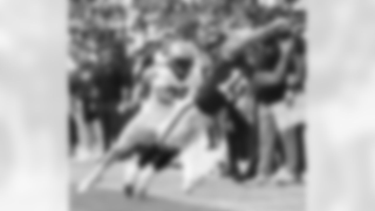 The New Orleans Saints take on the Washington Football Team in Week 5 of the 2021 NFL season on October 10, 2021.
