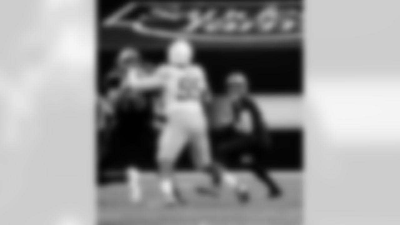 Game action photos from the New Orleans Saints vs. Los Angeles Chargers matchup in Week 5 of the 2020 NFL season.