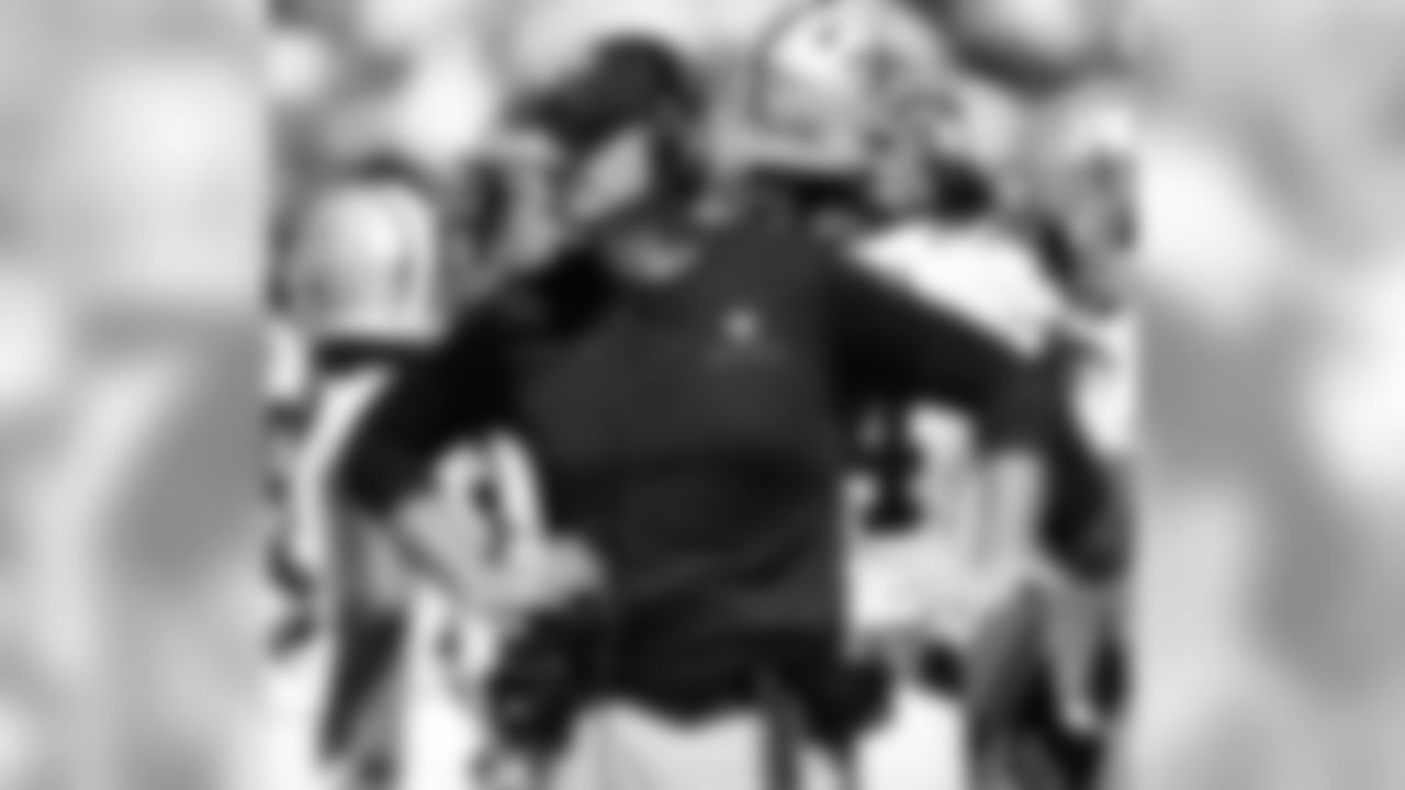 Take a look at defensive line coach Ryan Nielsen in action as we highlight the New Orleans Saints coaching staff on the sidelines.