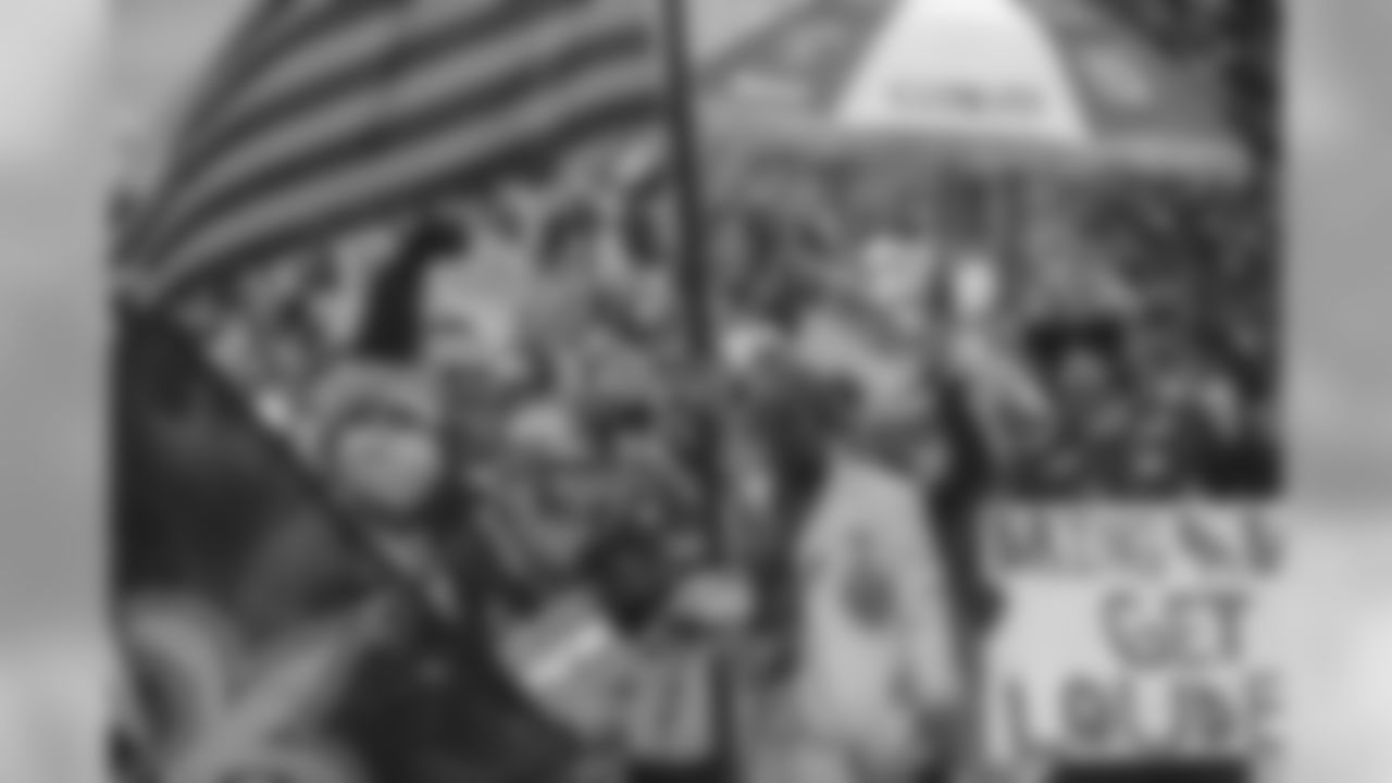 Gallery-Pep-Rally-2560-1440698