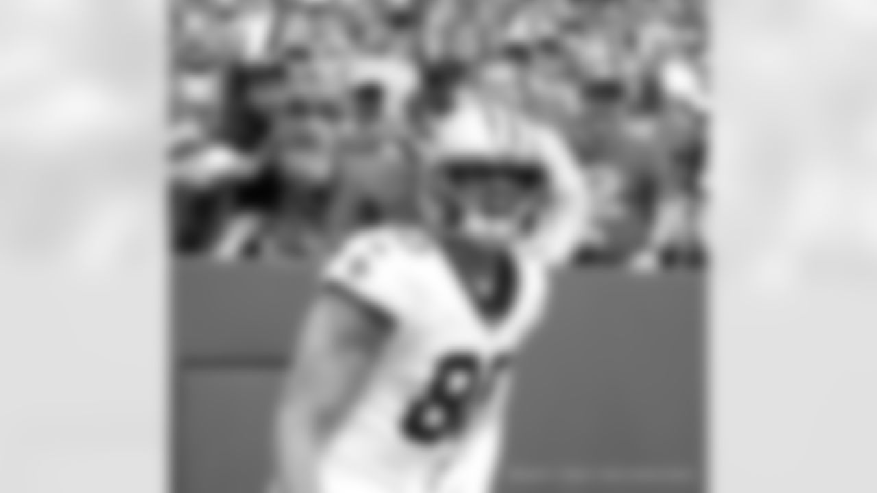 Check out the game action from the New Orleans Saints game against the Green Bay Packers in Week 3 of the 2023 NFL season including tight end Jimmy Graham (80).