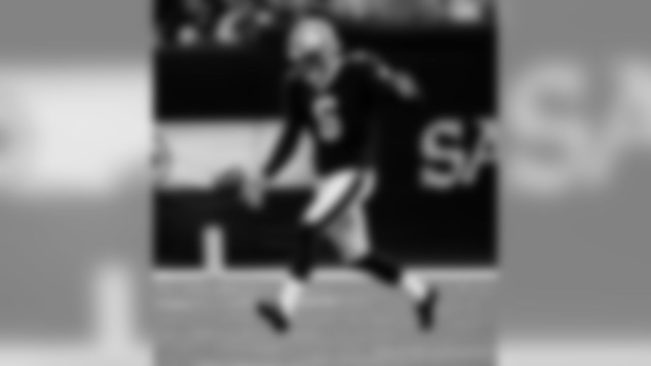 2019 Saints Pre Season
Dolphins 16- Saints 13 (L)
2019 New Orleans Saints
All Images Copyright Michael C. Hebert