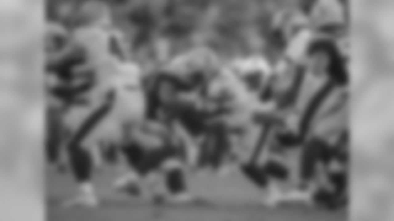 Gallery-saints-chargers-psgame3-2560x1440-2829