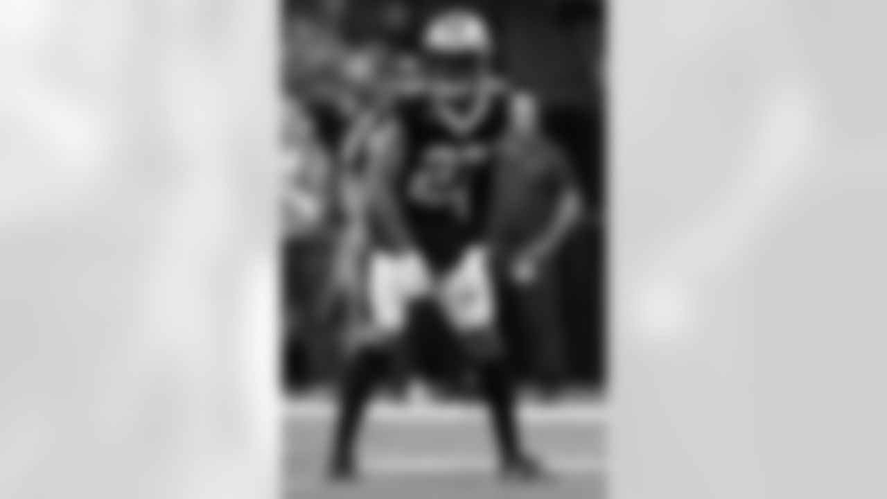 Check out the game action shots from the New Orleans Saints game against the Tampa Bay Buccaneers in Week 4 of the 2023 NFL season including cornerback Marshon Lattimore (23).