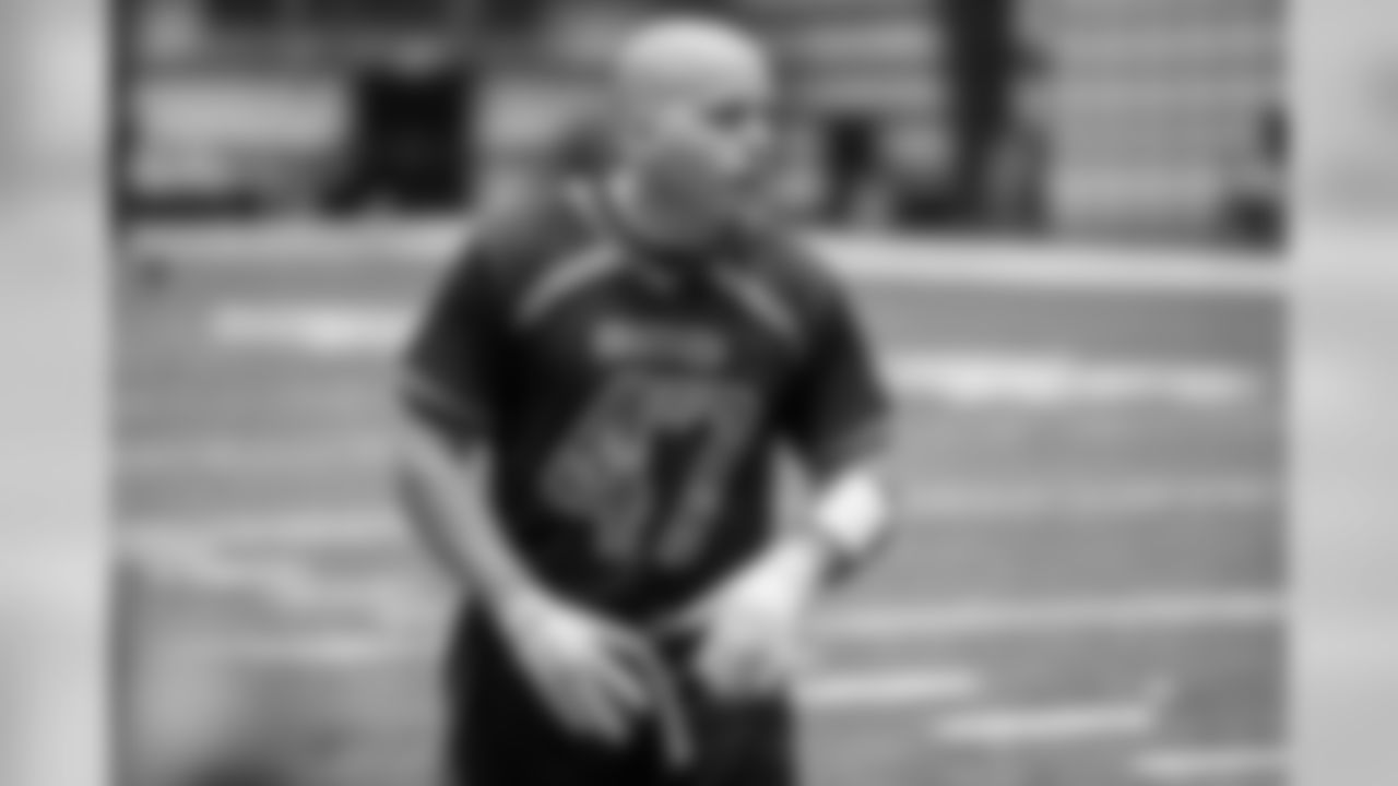 Gallery_NOPDFlagFootball0917192560x144037
