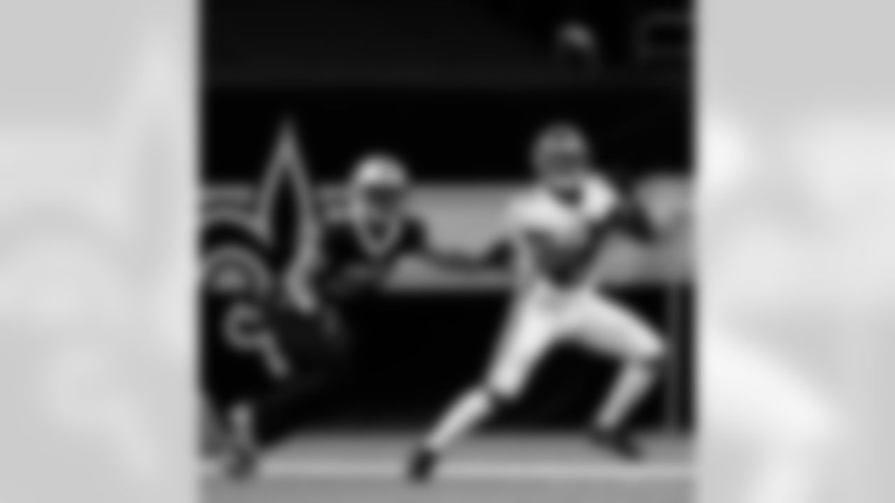Game action photos from the New Orleans Saints vs. Atlanta Falcons matchup in Week 11 of the 2020 NFL season.