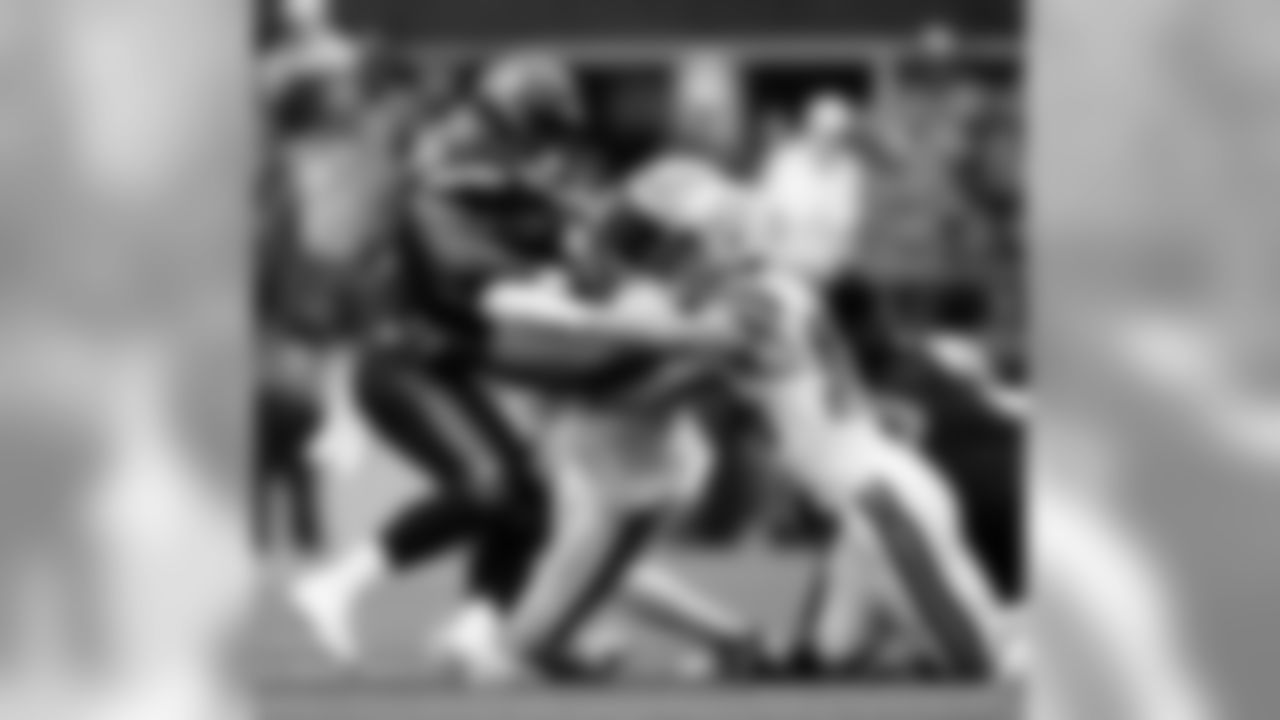 Game action photos of the New Orleans Saints taking on the Seattle Seahawks in week 3 of the 2019 NFL season.
