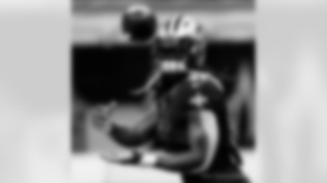 Check out photos of New Orleans Saints running back Alvin Kamara in action during the 2020 NFL season.
