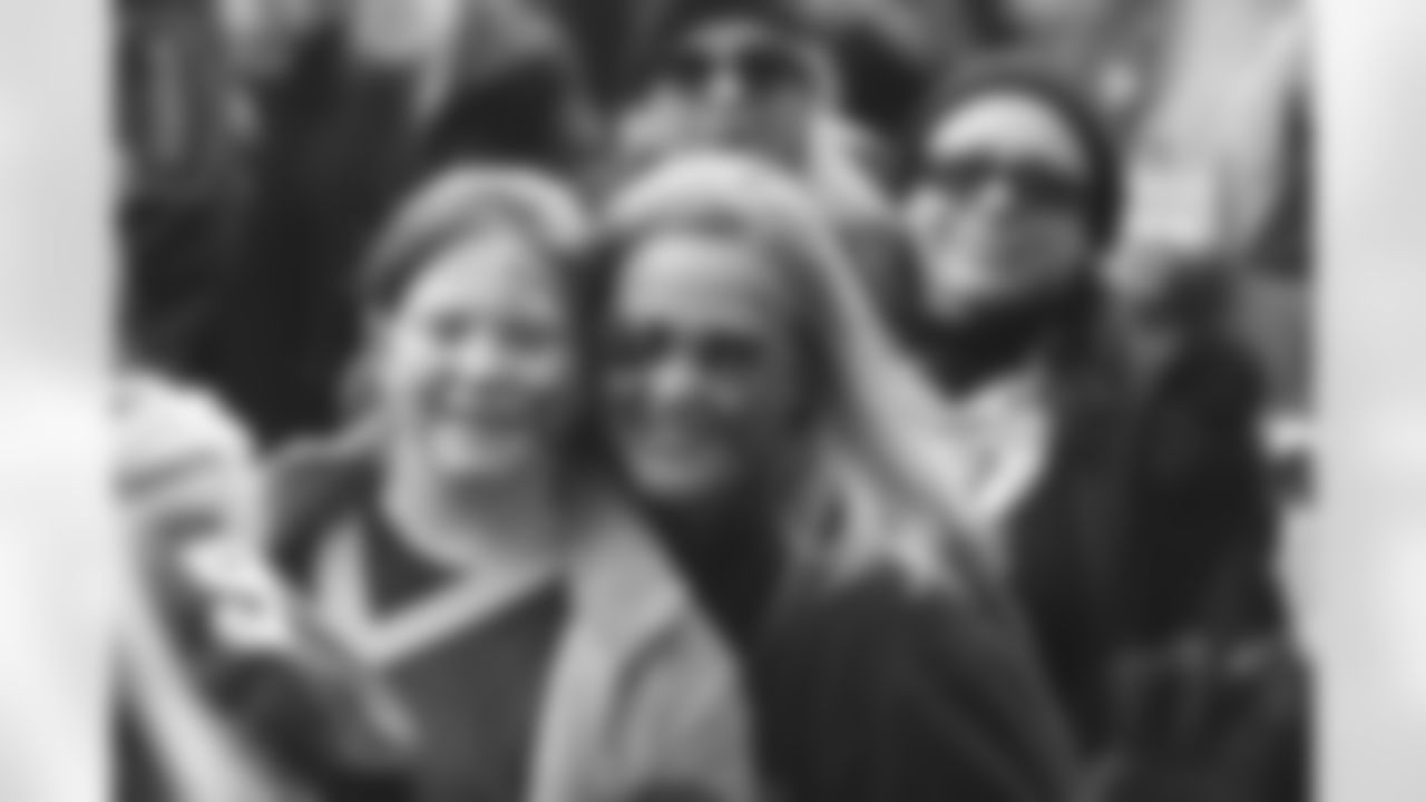 Gallery-fans-2560-14400136