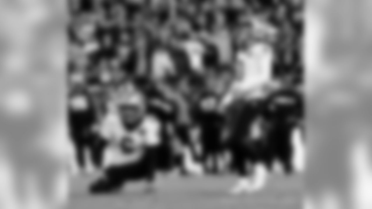 Saints 12 - Carolina 9 (W)
New Orleans Saints 2018 Season
Michael C. Hebert