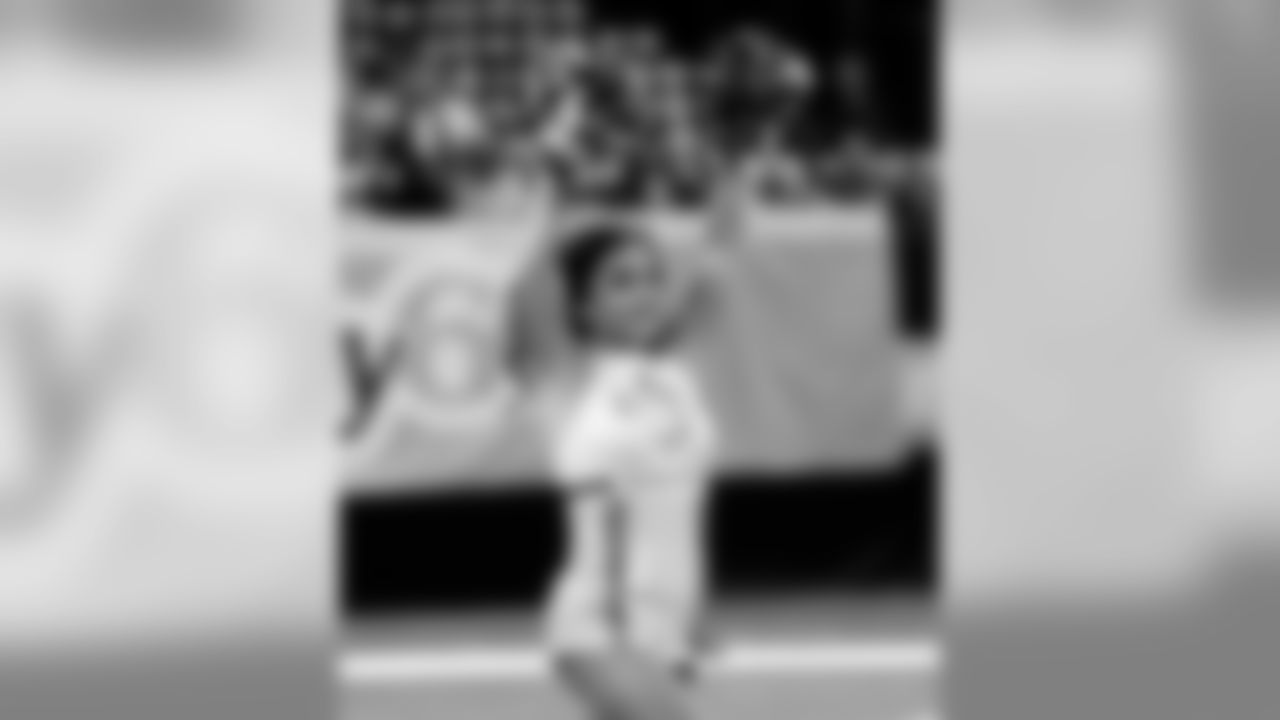 Saints 34 - Panthers 31 (W) 9-2
2019 New Orleans Saints
All Images Copyright Michael C. Hebert