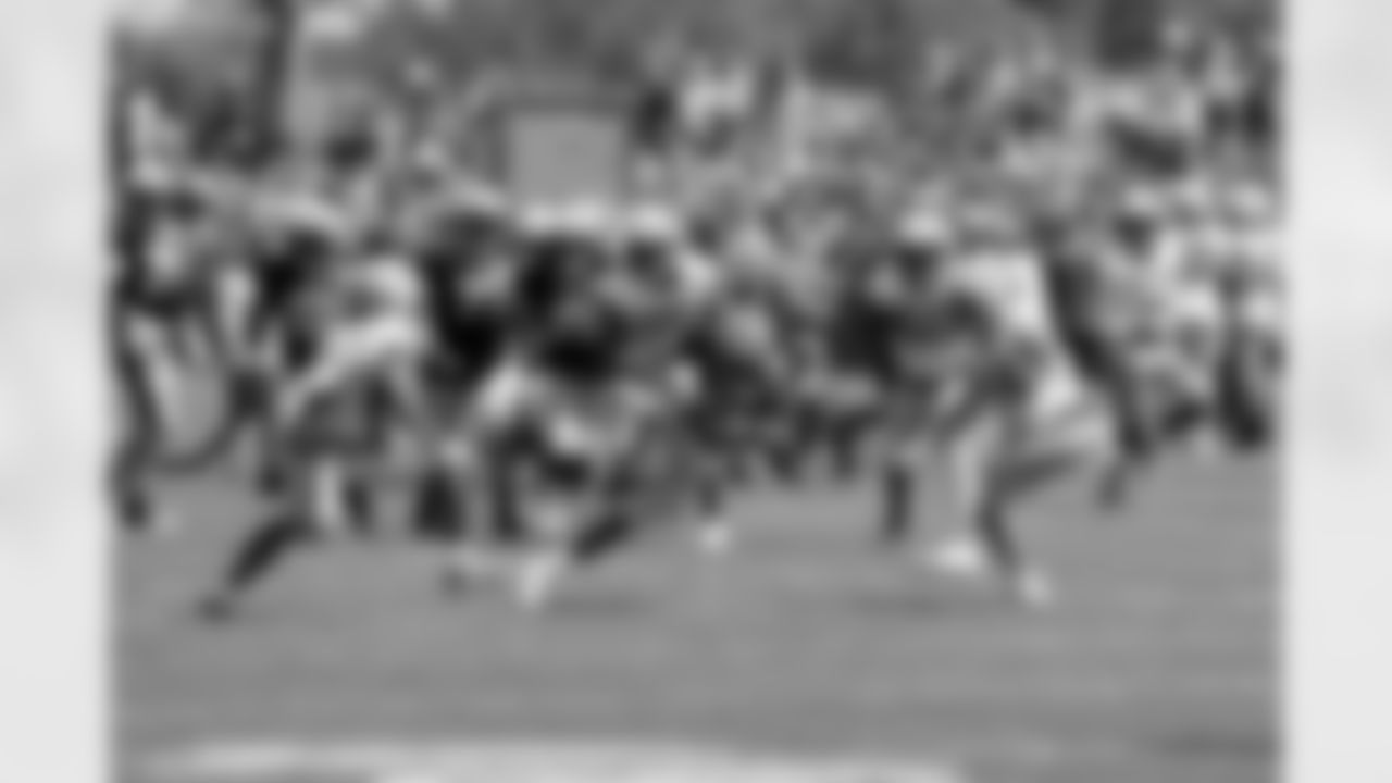 New Orleans Saints running back Devine Ozigbo took the field for practice during 2022 Saints Training Camp presented by Rouses Markets on Tuesday, August 16 against the Green Bay Packers at Ray Nitschke Field in Ashwaubenon, Wisconsin ahead of their game in week 2 of the 2022 NFL Preseason.