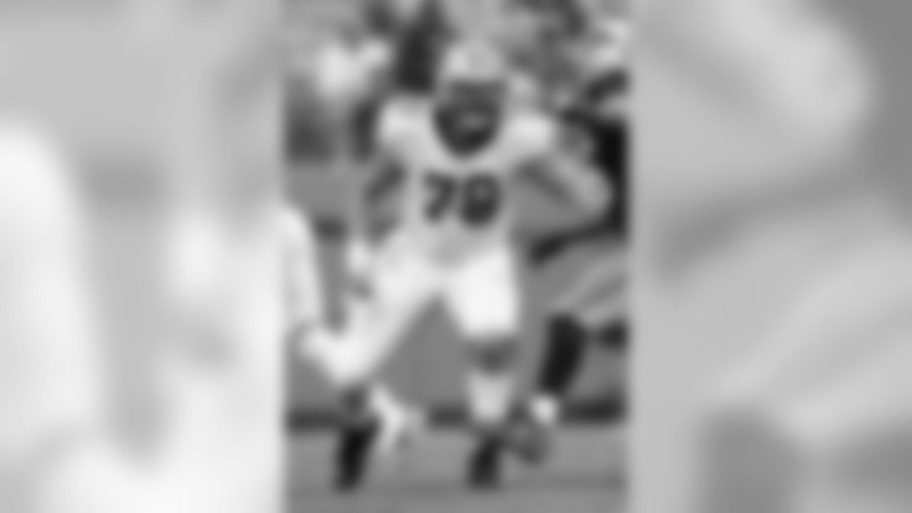 Game action photos from the New Orleans Saints win over the Carolina Panthers in week 17 of the 2019 NFL season.