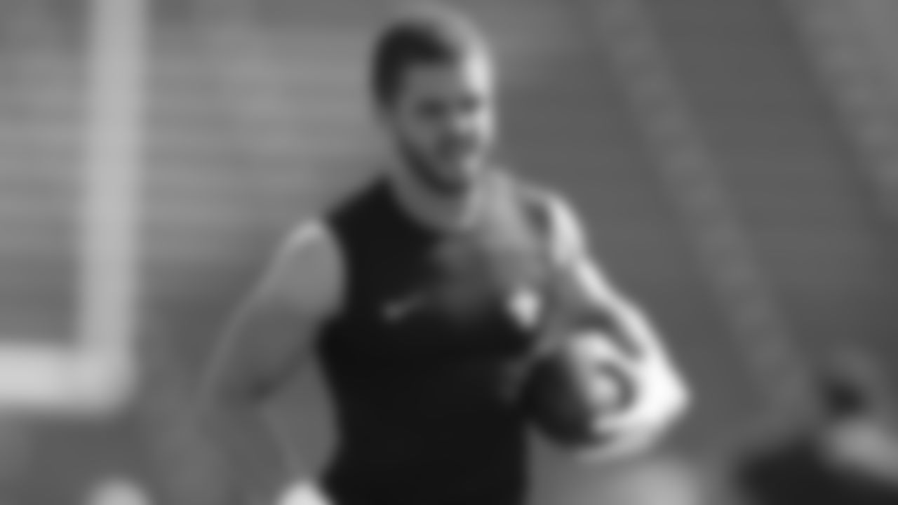Austin Carr