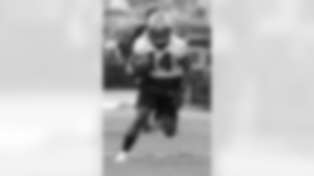 New Orleans Saints running back Mark Ingram completes a drill at the team's 2022 OTA practices on June 9, 2022 at the Ochsner Sports Performance Center.