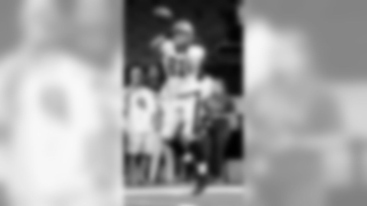2019 Saints Pre Season
Vikings 35 Saints 24 (L)
2019 New Orleans Saints
All Images Copyright Michael C. Hebert