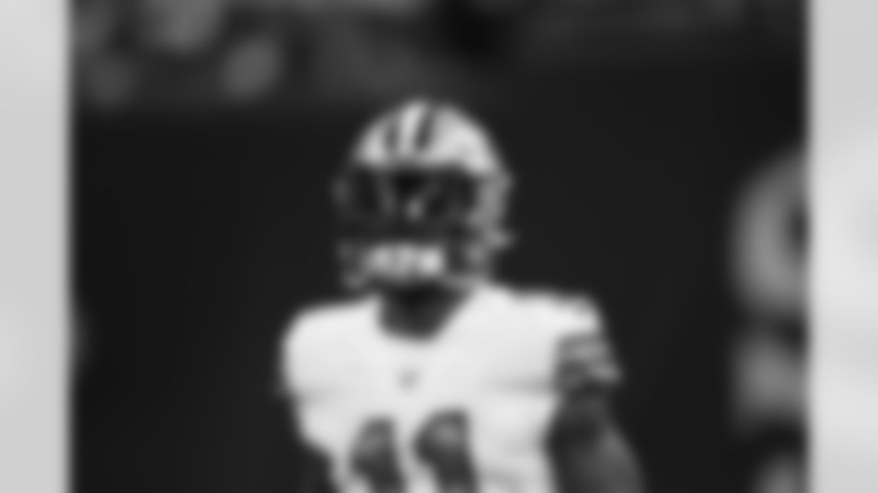 Check out photos of New Orleans Saints wide receiver Deonte Harris in action during the 2021 NFL season.