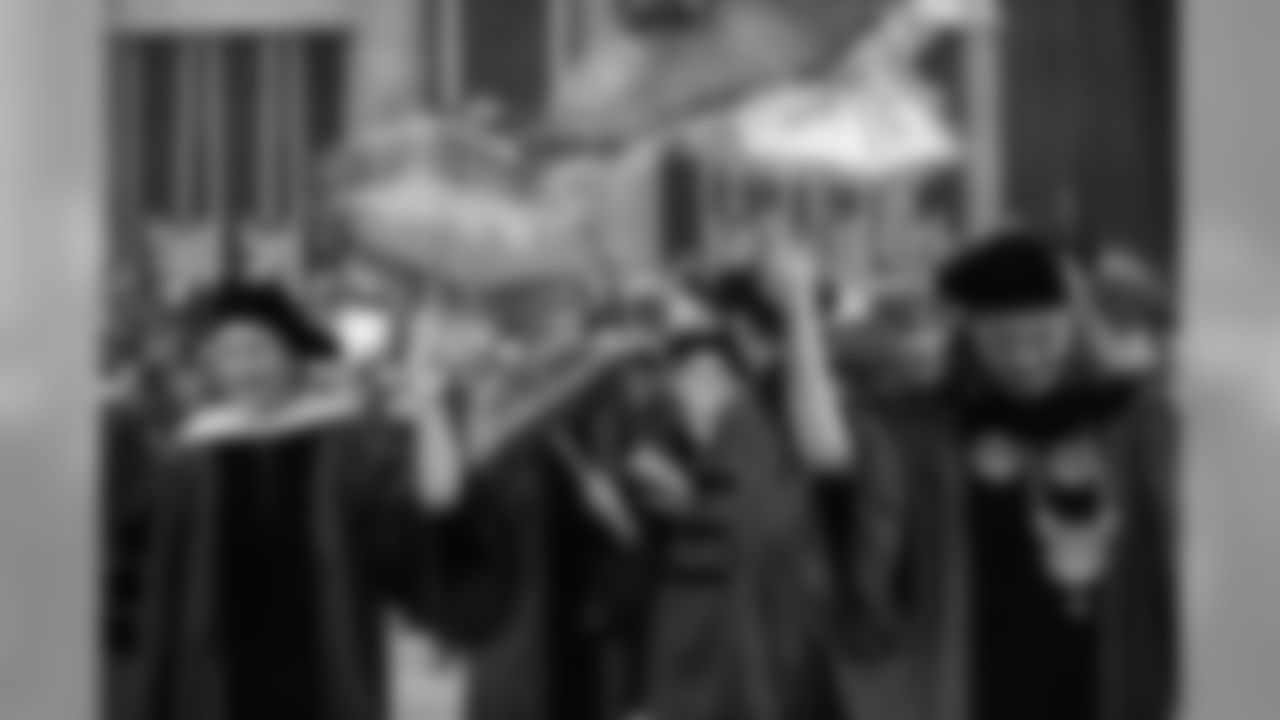 Gallery-GayleBenson-Loyola-051119_034