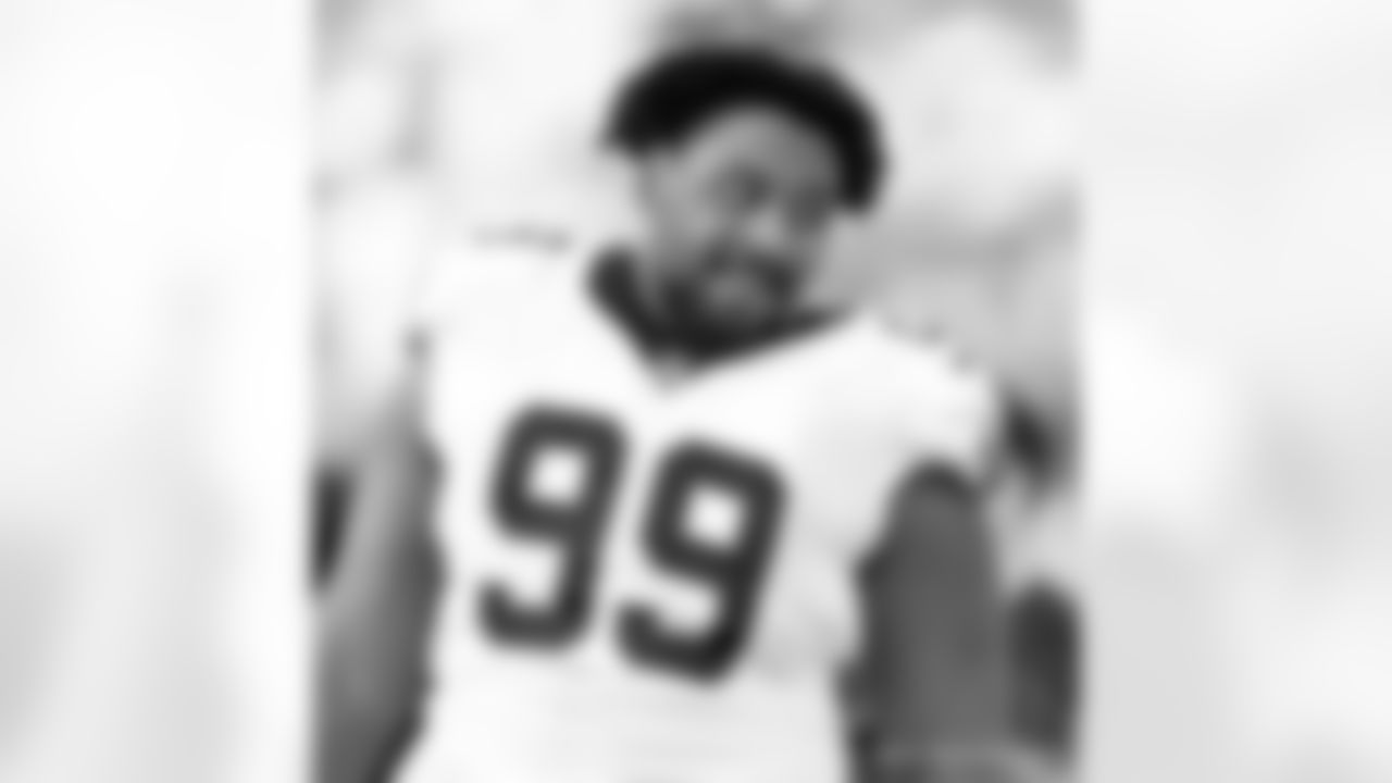 Check out the team arrivals and preparations from the New Orleans Saints ahead for their Week 12 matchup against the San Francisco 49ers.