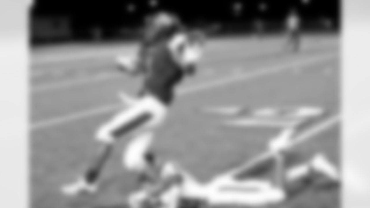 The Hurricanes of South Plaquemines celebrated their homecoming on Friday night as they hosted St. Charles Catholic for the Sanderson Farms Louisiana High School Game of the Month, but the visiting Comets unleashed a balanced air and ground attack to score in every quarter and notch a 40-14 victory.