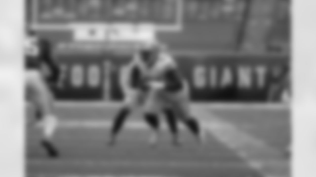 New Orleans Saints announced that they have agreed to terms with unrestricted free agent defensive end Kentavius Street on Friday, March 18, 2022. Check out Kentavius in action with the San Francisco 49ers during his four NFL seasons.