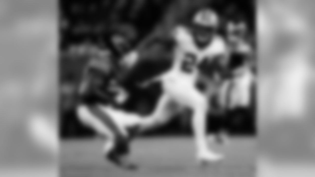2nd gallery of game action photos from the New Orleans Saints win over the Chicago Bears in Week 7 of the 2019 NFL season.
