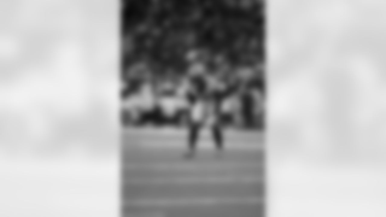 New Orleans Saints kicker Wil Lutz in action during the 2022 Preseason Week 1 game against the Houston Texans.