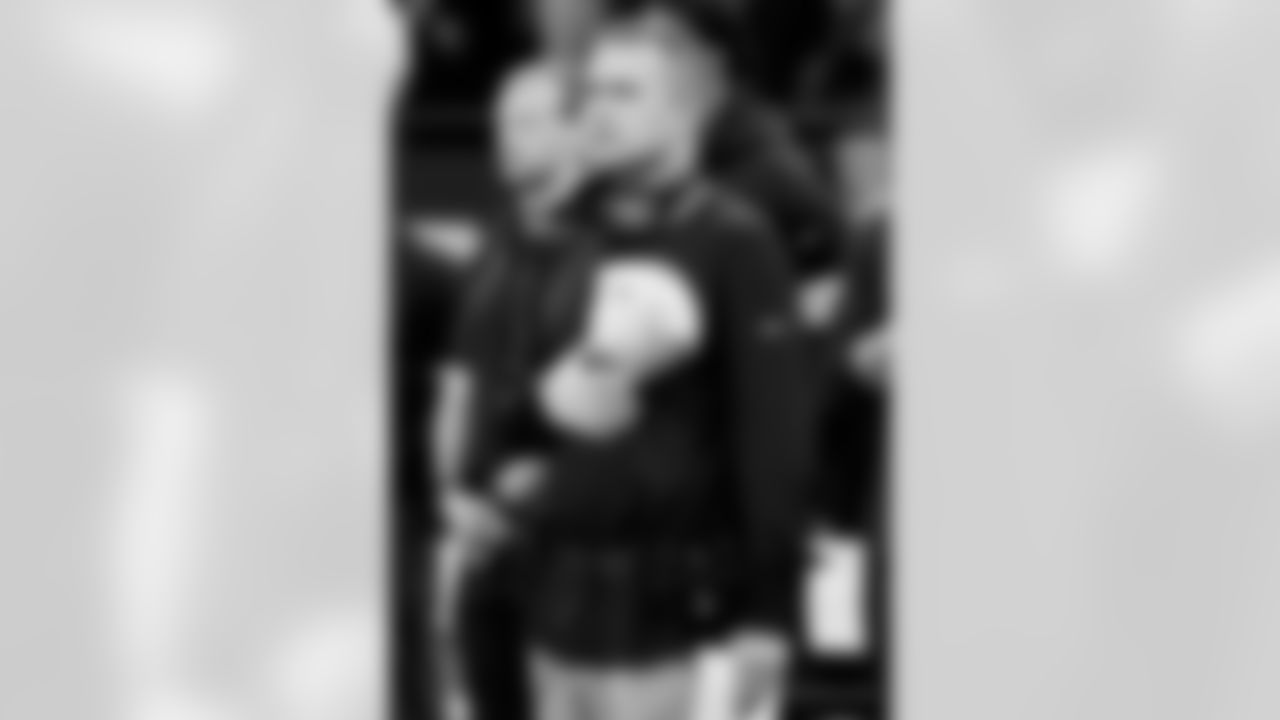 New Orleans Saints players and staff prepare for their Week 8 matchup against the Arizona Cardinals during the 2019 NFL season.