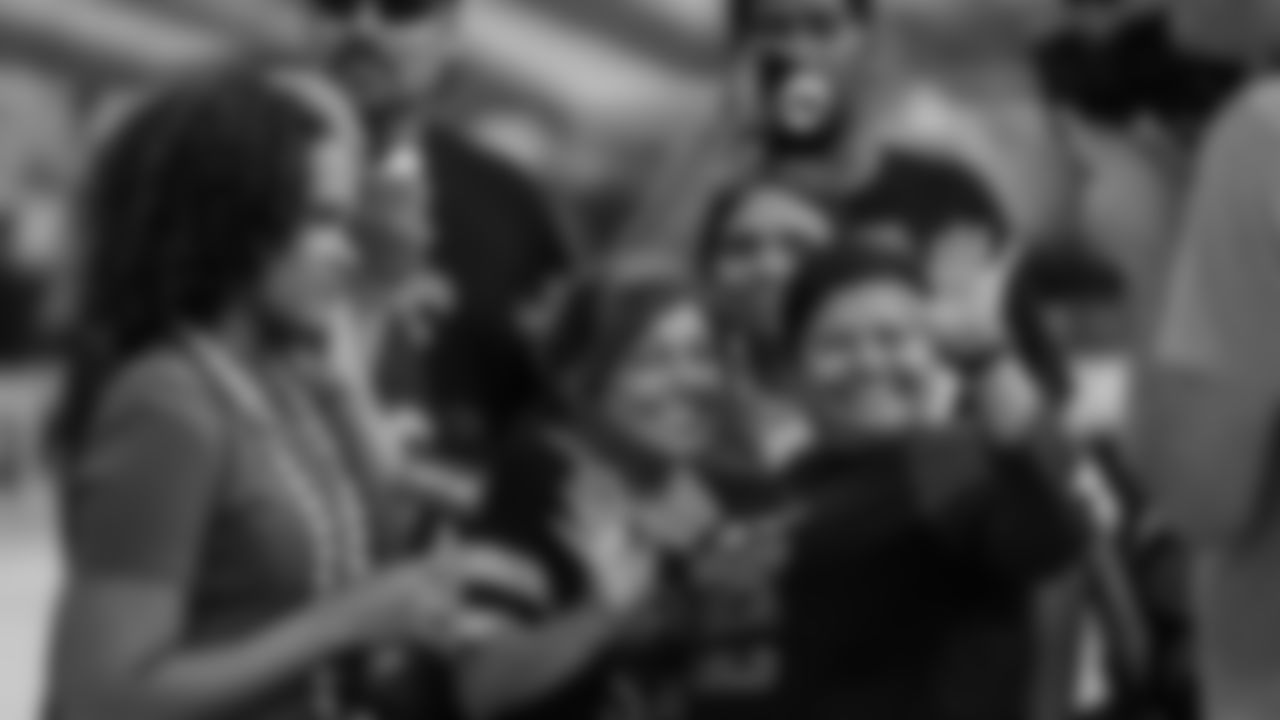 Gallery-18PreWeek2ChampSquare-2560-0020