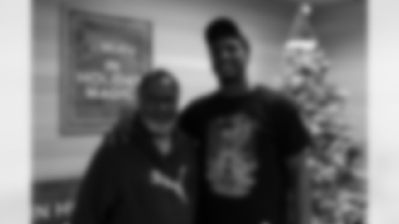 New Orleans Saints wide receiver Michael Thomas's held an event Thursday, December 9, 2022, with Pay Away Layaway in which they helped 15 families at the Belle Chasse Navy Exchange.