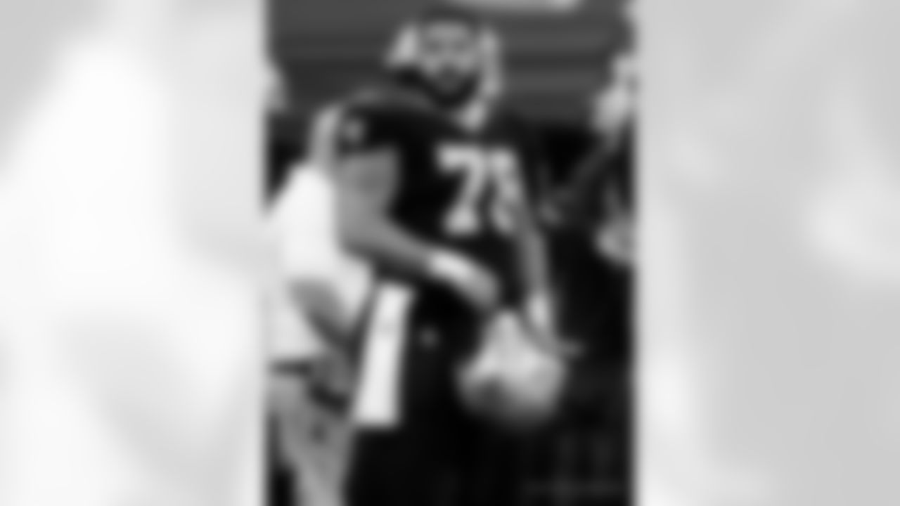 Game action photos from the New Orleans Saints vs. Los Angeles Chargers matchup in Week 5 of the 2020 NFL season.