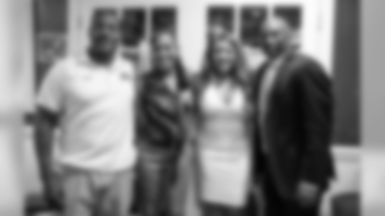Gallery-HighSchoolCoachoftheYear-Saints-052919_021