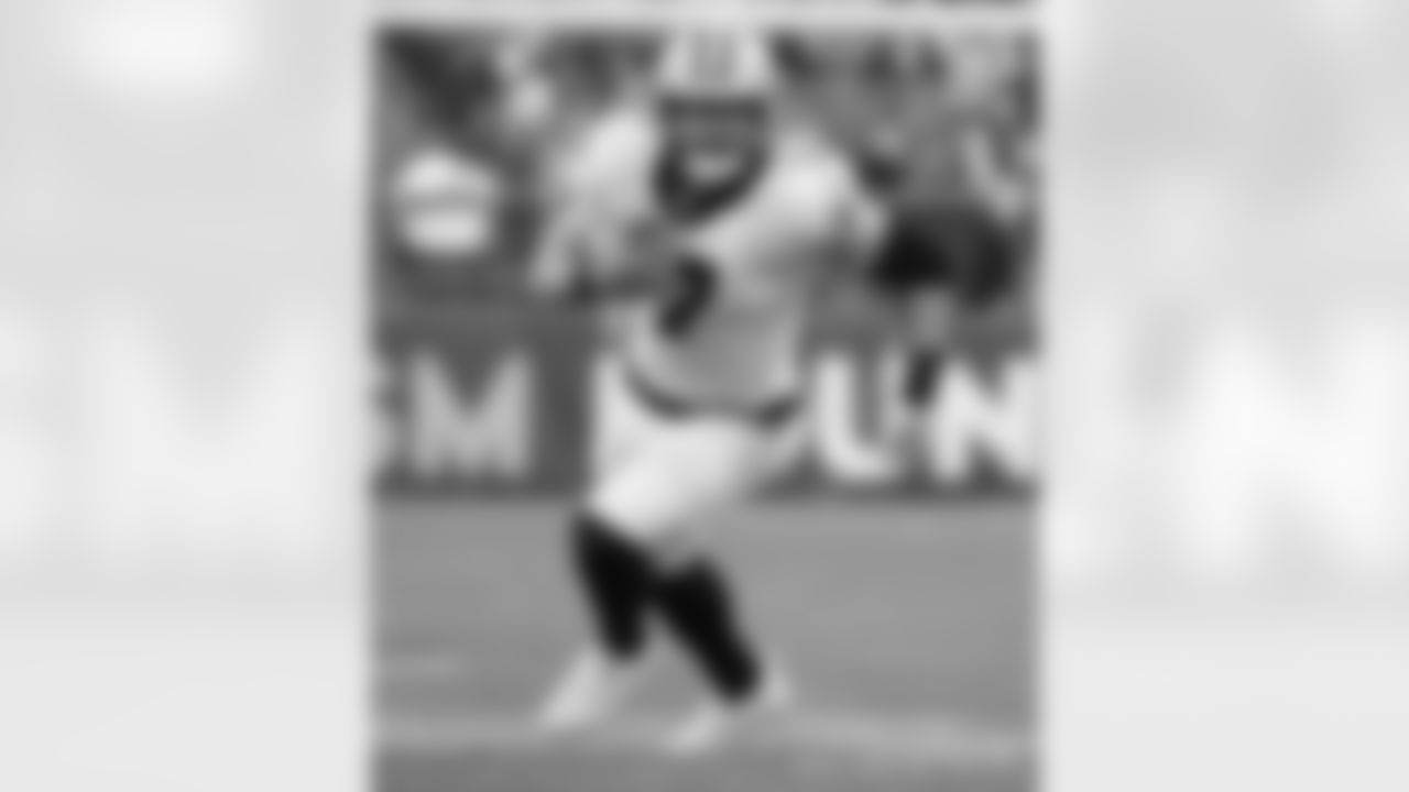 Check out the game action from the New Orleans Saints win against the Philadelphia Eagles in Week 17 of the 2022 NFL season.