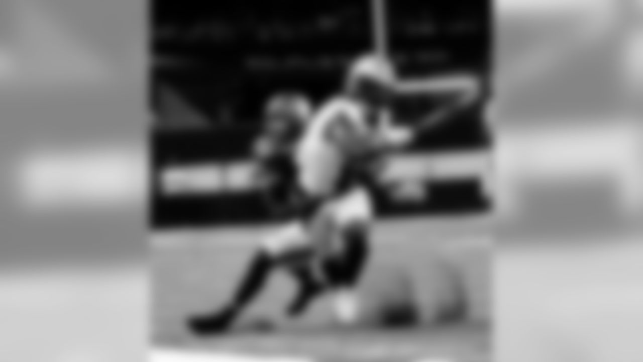 2019 Saints Pre Season
Vikings 35 Saints 24 (L)
2019 New Orleans Saints
All Images Copyright Michael C. Hebert