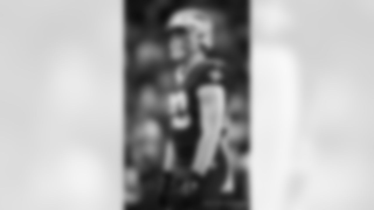 New Orleans Saints linebacker Pete Werner (20) in action during their 2022 Week 2 game against the Tampa Bay Buccaneers.