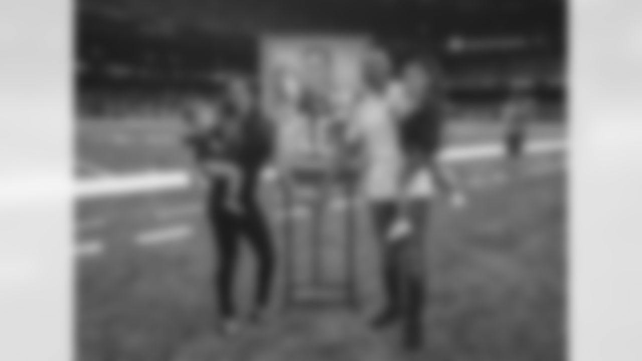 gallery-saints-HoF-halftime-091618-0016