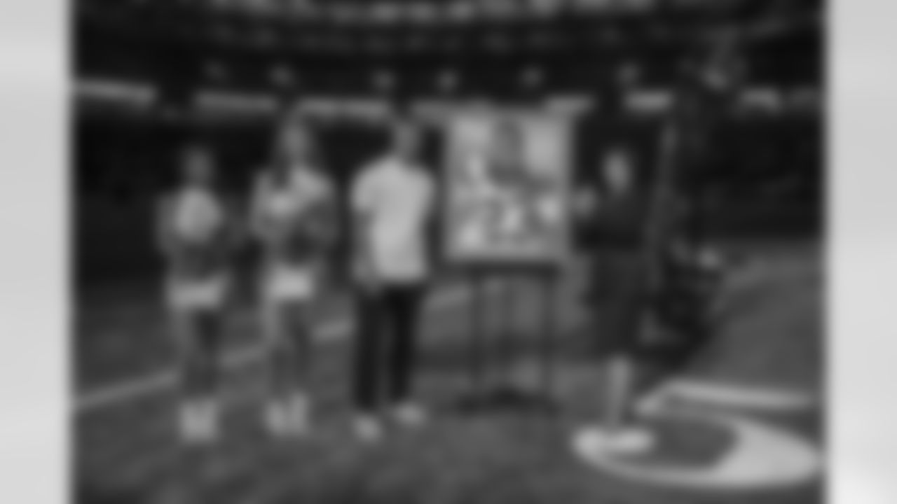 gallery-saints-HoF-halftime-091618-0003