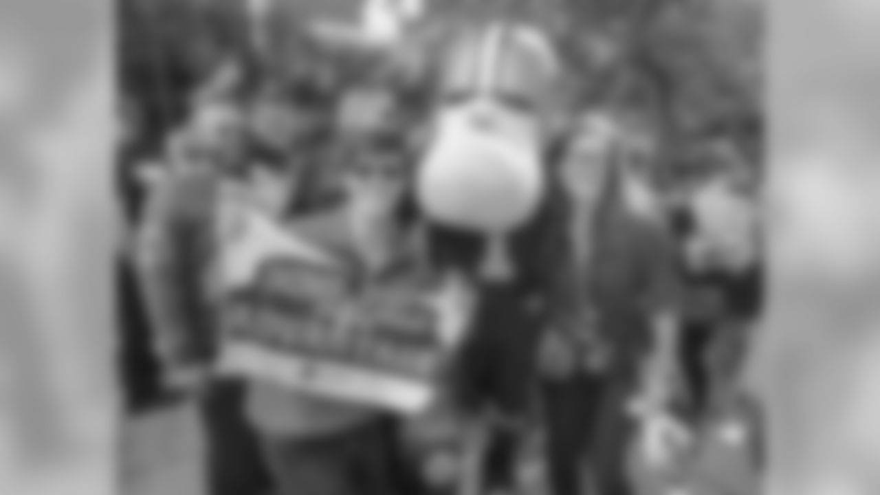 Gallery-Pep-Rally-2560-1440224