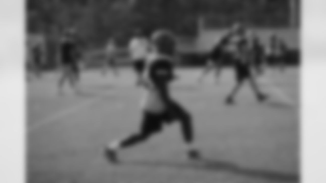 Gallery-coach-of-the-week-102221-st-thomas-0001