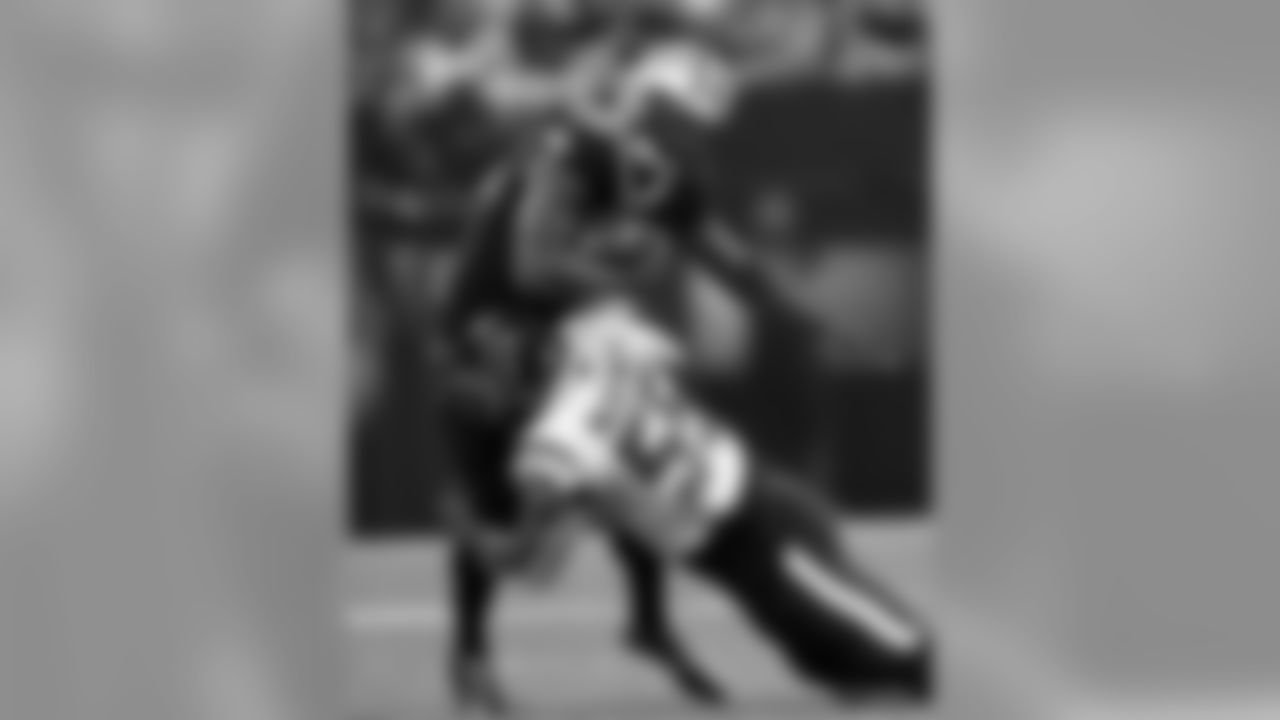 Saints 30 - Texans 28 (W) 1-0
2019 New Orleans Saints
All Images Copyright Michael C. Hebert