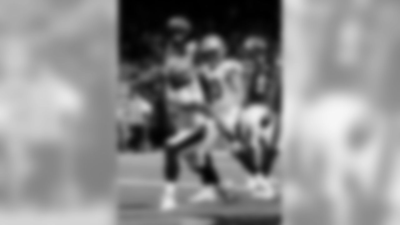 2019 Saints Pre Season
Vikings 35 Saints 24 (L)
2019 New Orleans Saints
All Images Copyright Michael C. Hebert