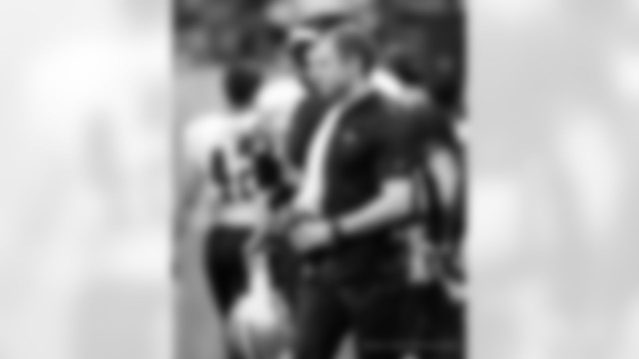 Gallery-NOATLWK3-Coach-2560-0013