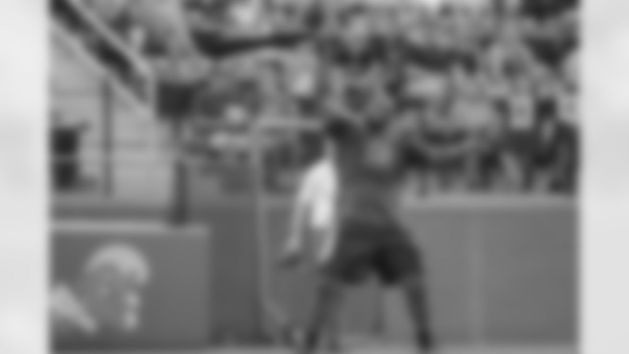 Gallery-Saints-Softball-2560x1440--1409