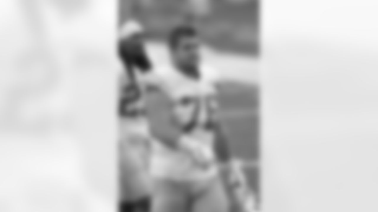 New Orleans Saints announced that they have agreed to terms with free agent guard Forrest Lamp on Friday, April 1, 2022. Check out Forrest in action with the Saints and Chargers during his five NFL seasons.