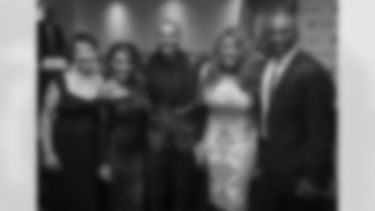 gallery-saints_hof-2560-1440-091418-02529